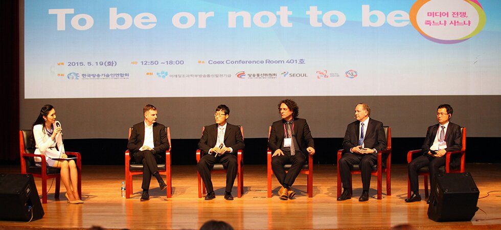 Lynn CLaudy at the World Media Forum in Seoul South Korea.